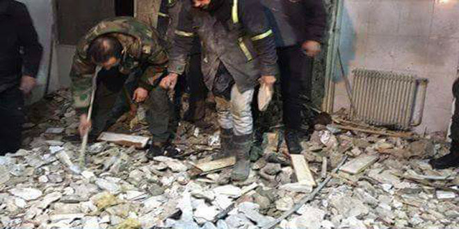 Atentat sinucigas la o sectie de politie din Damasc. O fetita de 9 ani s-a aruncat in aer