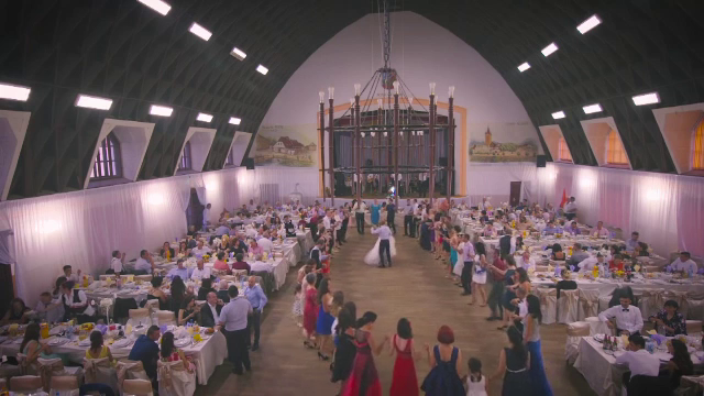 In Cluj si Brasov caminele culturale au fost transformate in pensiuni. Ce suma a donat un american venit in Romania