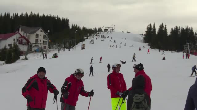 Trei zile de cazare la munte de Craciun sau Revelion, intre 1000 si 2500 de lei. De ce nu s-au ocupat inca locurile