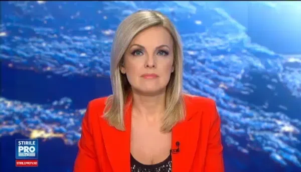 Papa Francis a implinit 80 de ani. Suveranul Pontif a invitat la masa 8 oameni fara adapost, printre care si doi romani