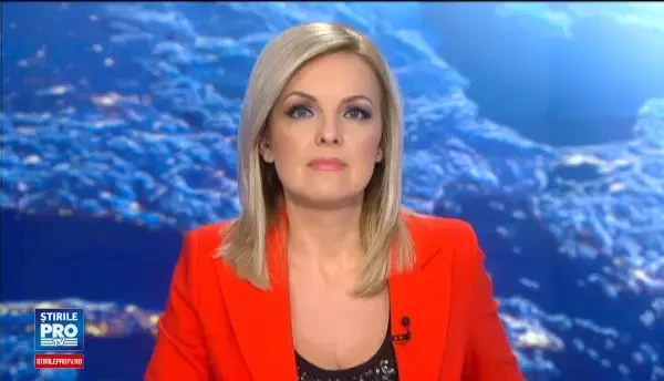 Un barbat inarmat a incercat sa jefuiasca un sex shop, dar s-a facut de ras. Angajatele l-au batut cu jucariile. VIDEO