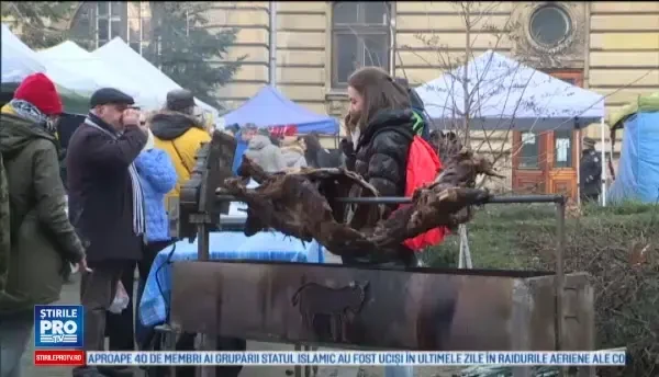 Comerciantii s-au adunat in curtea Ministerului Agriculturii pentru targurile traditionale. Ce mai puteti cumpara in Capitala