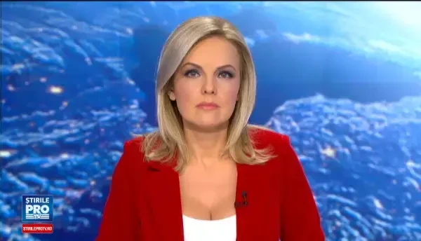 Filmul postat de Clotilde Armand, dupa ce sotul ei a fost exclus din USR. Suntem o familie unita, care nu se lasa afectata