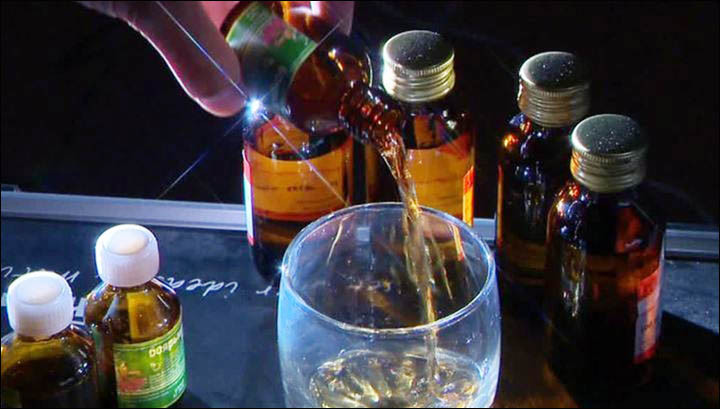 33 oameni au murit in Rusia dupa ce au baut un produs cosmetic. Este cea mai mare tragedie produsa de alcoolul contrafacut