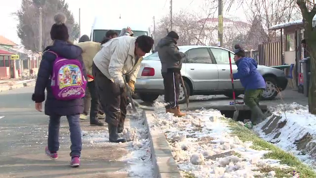 Situatie neobisnuita la Deveselu. Motivul pentru care 10% din populatie presteaza munca in folosul comunitatii