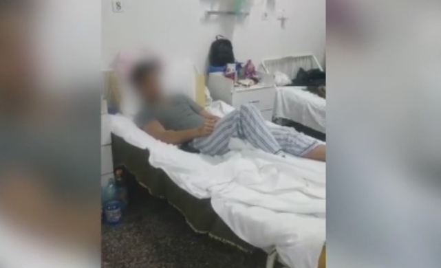 Adolescent de 17 ani din Dambovita, ramas fara un testicul dupa o operatie. Parintii acuza medicul de neglijenta