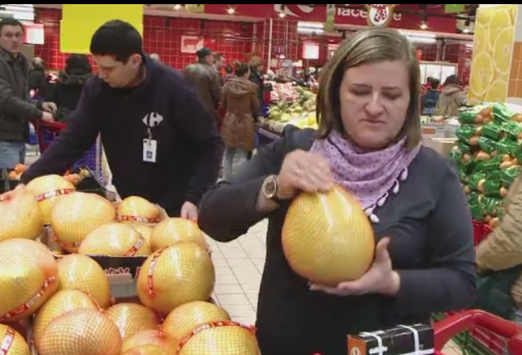 Agitatie inainte de Craciun in vamile de la granita cu Moldova. Ce produse mai ieftine cauta romanii in tara vecina