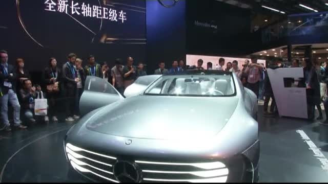 Masinile scumpe si sofisticate au fost la moda in 2016. Ce previziuni au expertii auto pentru anul viitor