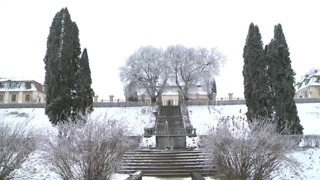 Locul de basm aflat in inima Transilvaniei. Spectaculosul Palat Brukenthal atrage turisti din toata Europa