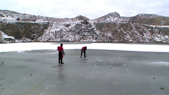 Experienta traita de trei scafandri dupa ce s-au scufundat in lacul inghetat din Muntii Macin: Adrenalina si-a facut efectul