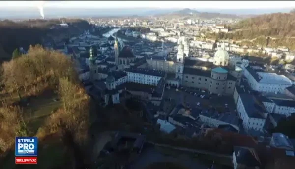 Este orasul lui Mozart, face parte din patrimoniul UNESCO si se lauda cu un desert unic in lume