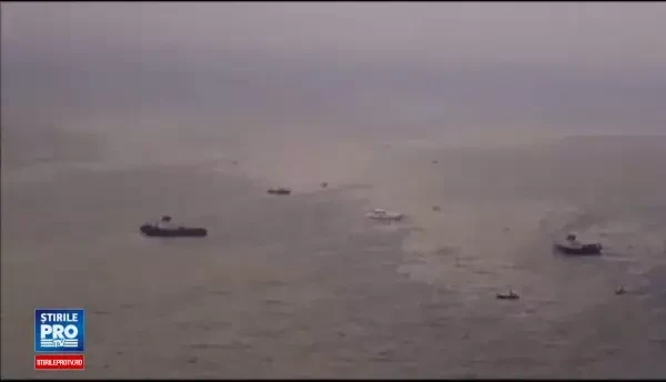 Bucati din avionul rusesc prabusit, descoperite de scafandri. Desfasurare impresionanta de forte in Marea Neagra