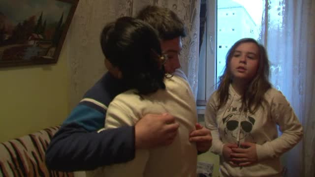 Povestea copiilor abandonati, pentru ca parintii erau saraci: "Eu ca mama le-am oferit dragoste. Atat am putut sa le ofer"