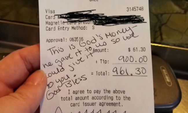 Bacsis urias pentru o chelnerita din Statele Unite. "Oricine viseaza la aceste moment"