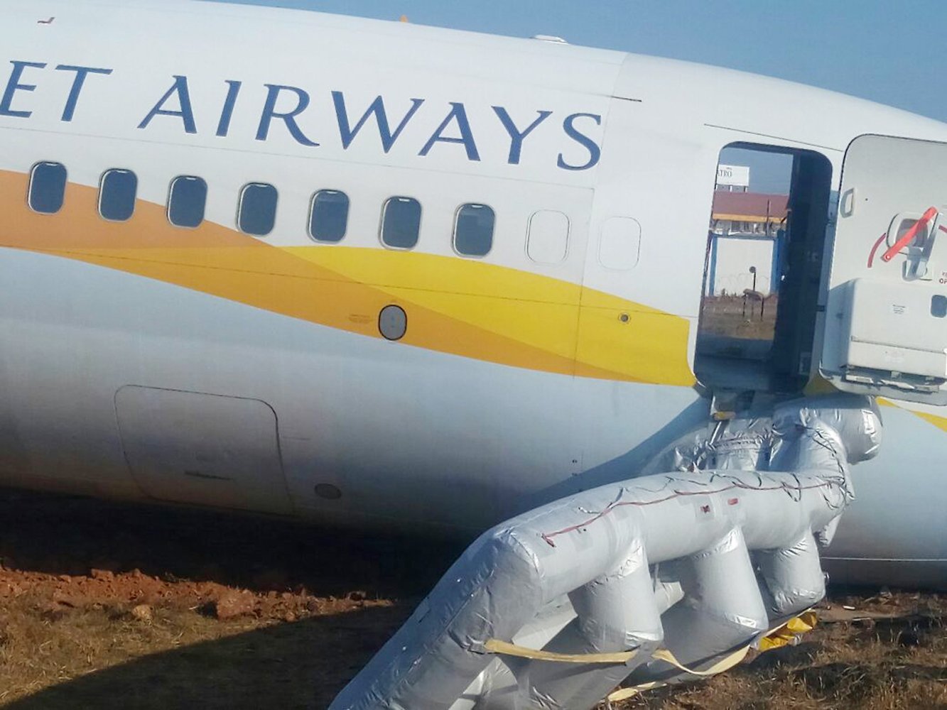 avion iesit de pe pista India - Agerpres