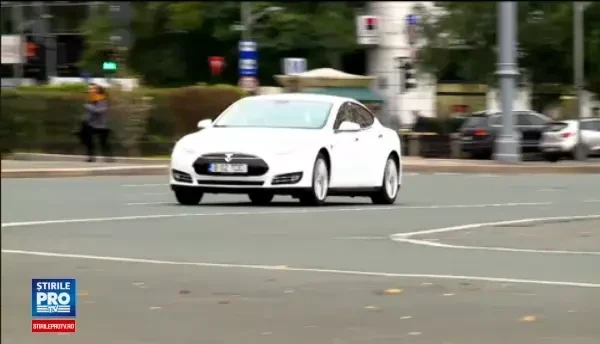 Tanara din Romania care a lucrat la dezvoltarea Tesla Model S. Mail-ul controversat trimis lui Elon Musk in 2014