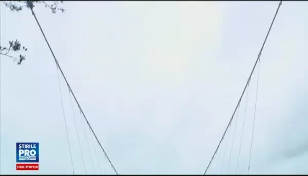 Atractiile turistice care redefinesc termenul de vacanta exotica. Insula pe care 1.500 de indragostiti se casatoresc anual