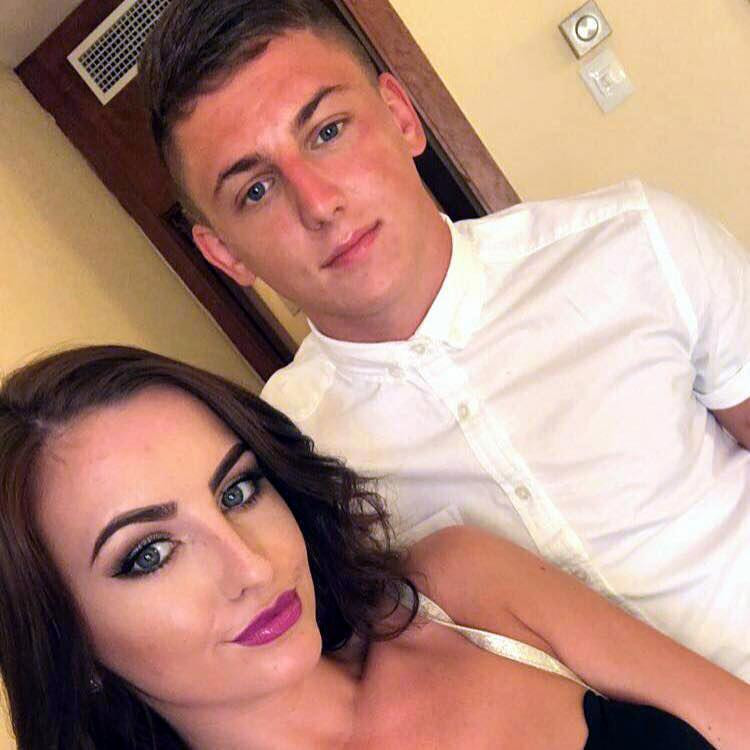 S-au despartit anul trecut de Craciun. Ce "cadou" i-a facut anul acesta fostul iubit unei tinere din Marea Britanie