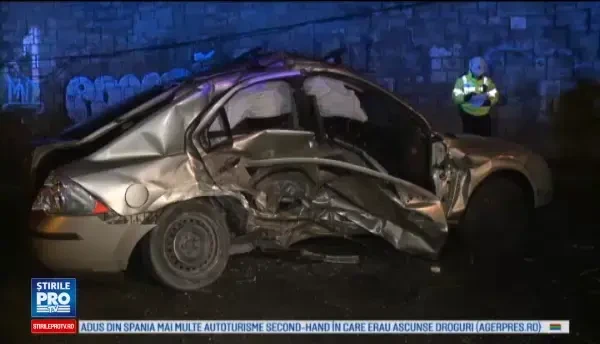 Accident foarte grav la iesirea din Otopeni. Doua persoane au ajuns la spital, in coma