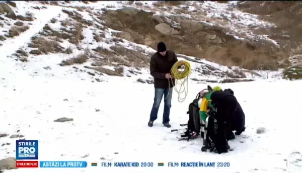 Experienta traita de trei scafandri dupa ce s-au scufundat in raul inghetat din Muntii Macin: