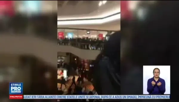 Centre comerciale inchise, panica si arestari. Violente in mall-urile din SUA, la cumparaturile de dupa Craciun