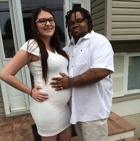 Dependenta de heroina le-a ucis fetita. Cum au fost gasiti cei doi parinti americani si bebelusul lor