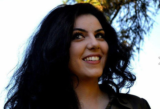 Familia o astepta de Craciun, in Oxford, insa tanara a disparut in mod misterios. Unde a fost gasita dupa 3 zile