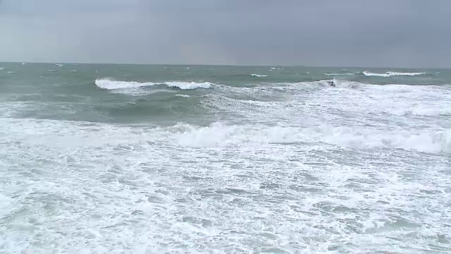 Nava comerciala panameza in pericol de scufundare in Marea Neagra, la Tuzla. Operatiune dramatica de salvare