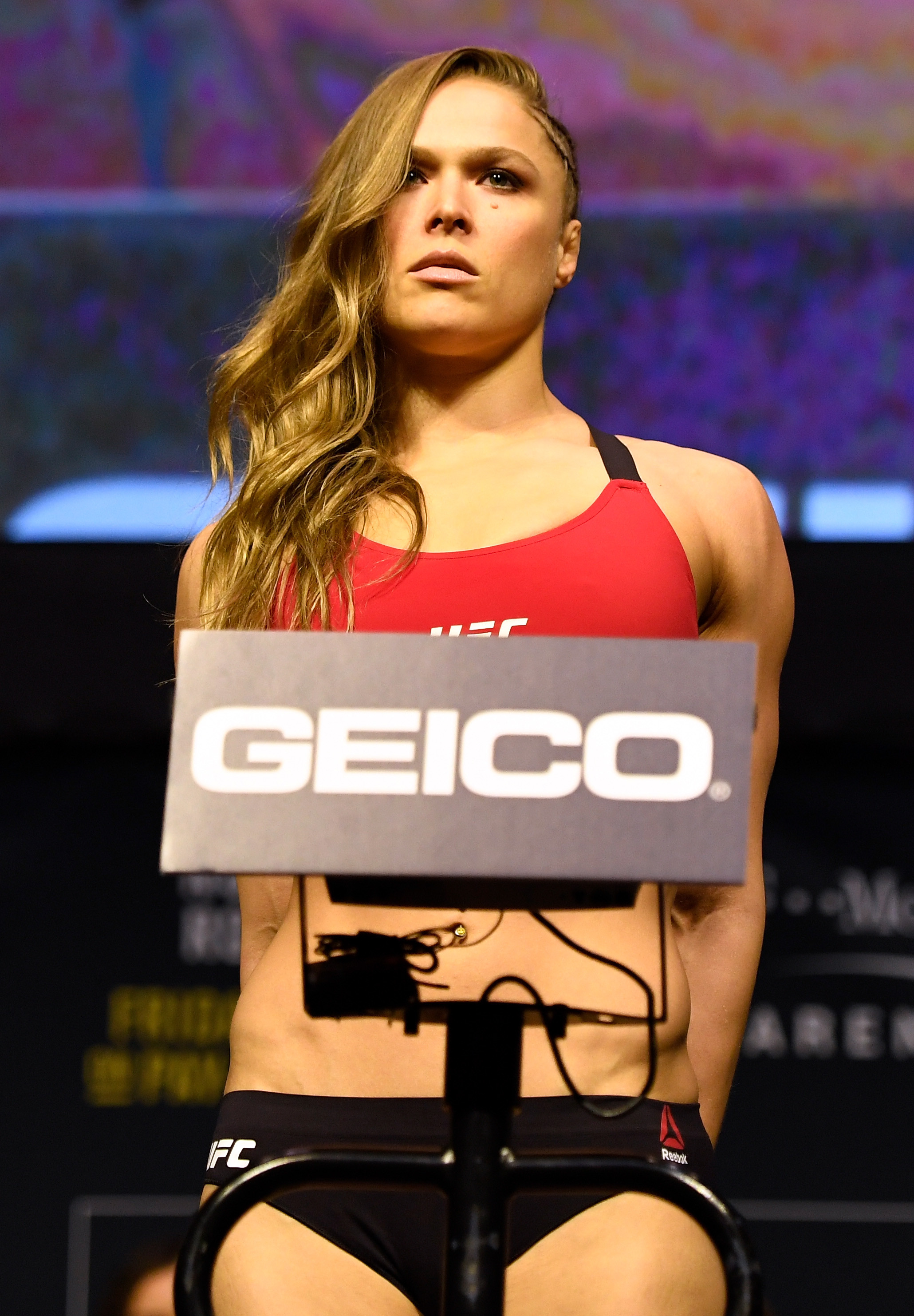Meciul anului in MMA-ul feminin: Ronda Rousey si Amanda Nunes au facut spectacol la cantar. Ronda, intr-o superforma