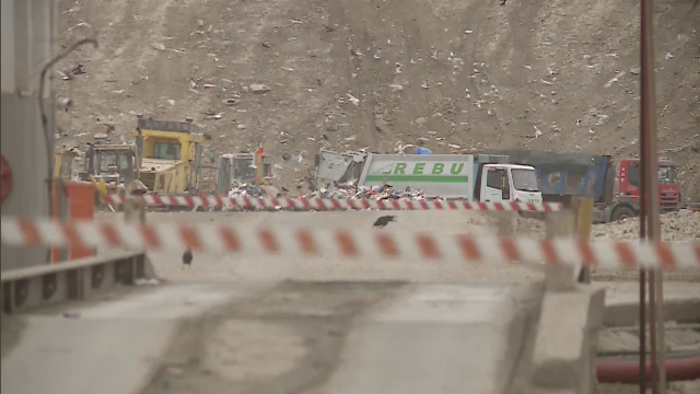 Cu cat s-ar putea scumpi ridicarea gunoiului de la inceputul anului. Procentul de deseuri pe care trebuie sa il reciclam