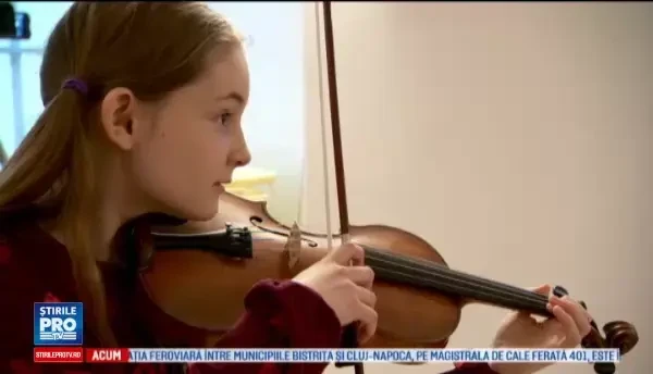 La 11 ani, Alma Deutscher este considerata un geniu al muzicii. Cum a ajuns adolescenta sa fie comparata cu Mozart