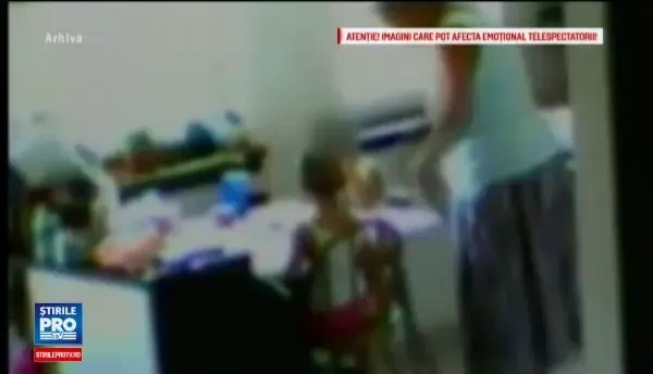 Solutii pentru romanii suspiciosi pe bone sau menajere. Marturia unui tata care si-a instalat nanny cam: Ne-a busit plansul