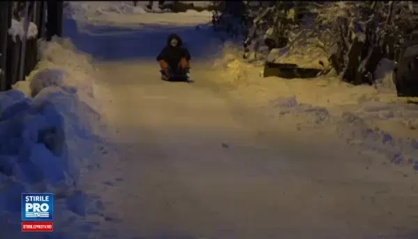 Revelion ca pe vremea bunicilor, fara curent si tehnologie, la Baia Sprie. Fetita: Ce faceai fara tableta cand erai mic?