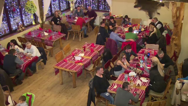 Petrecerile de Anul Nou au inceput deja la Predeal. "Am venit din America dupa 16 ani". Cat costa un sejur de patru nopti