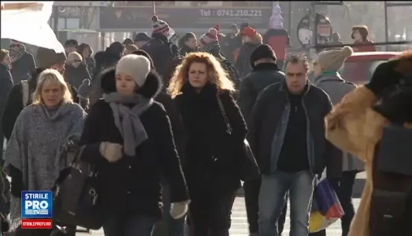 Numarul romanilor care isi vor petrecere Revelionul in sufragerie s-a redus cu 30%. Cat de traditionalisti suntem