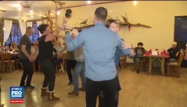 Turistii romani au inceput deja sa sarbatoreasca trecerea dintre ani in statiuni. Am venit din America, dupa 16 ani