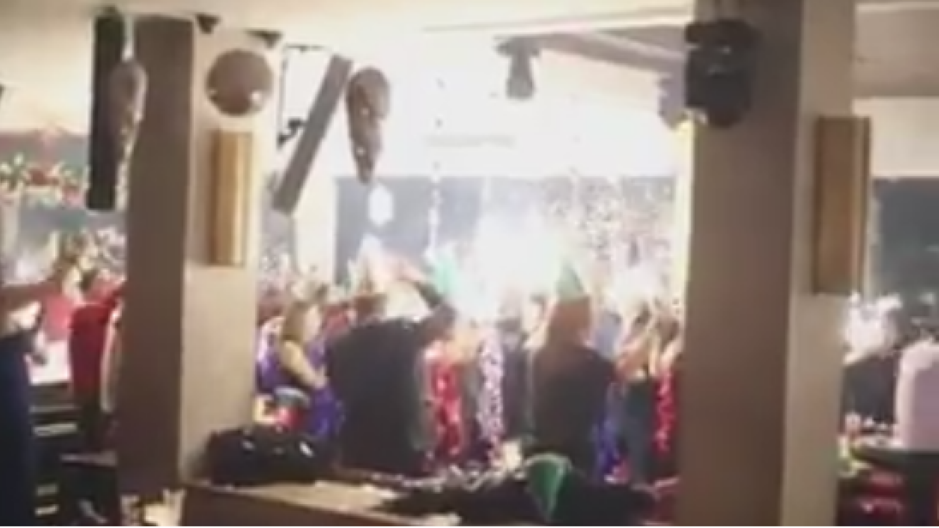 Marturii terifiante facute de oameni raniti in clubul din Istanbul: "Oamenii erau plini de sange". Imagini dinaintea atacului