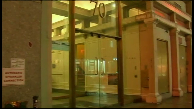 Cum au "petrecut" trei barbati din New York Revelionul la un magazin de bijuterii. Au devenit mai bogati cu 6 MIL. dolari