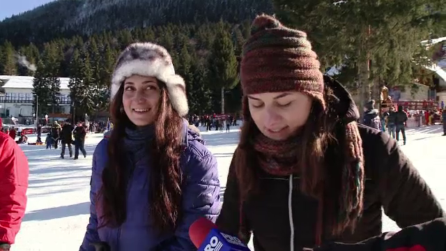 Moldovenii au ajuns in statiunile montane de la noi si se pregatesc de Craciun: "Avem oleaca de timp sa ne ocupam de noi"