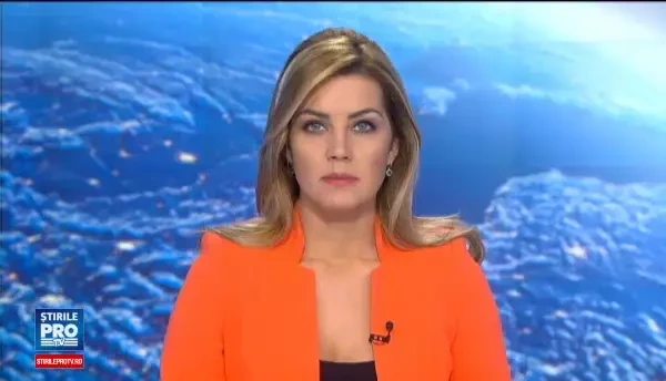 Lebede salvate de pe un lac inghetat de langa Arad. Oamenii spun ca erau atacate constant de caini, dar si de romii din zona