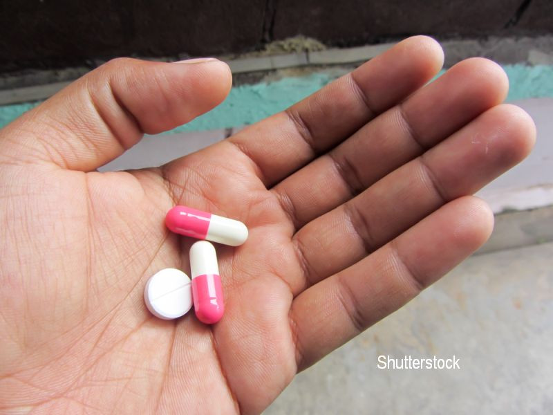 Un barman l-a observat pe un barbat cum i-a turnat un drog in pahar unei fete. Cum a actionat pentru a o salva pe victima