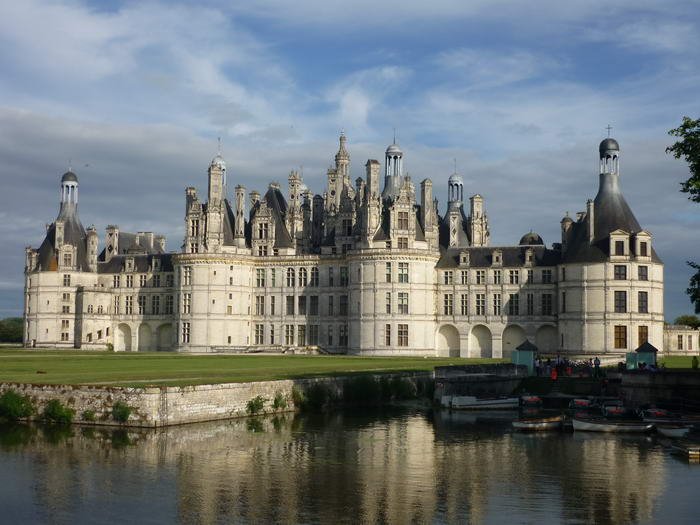 Cele mai frumoase 10 castele din lume. Un castel din Romania, inclus in top