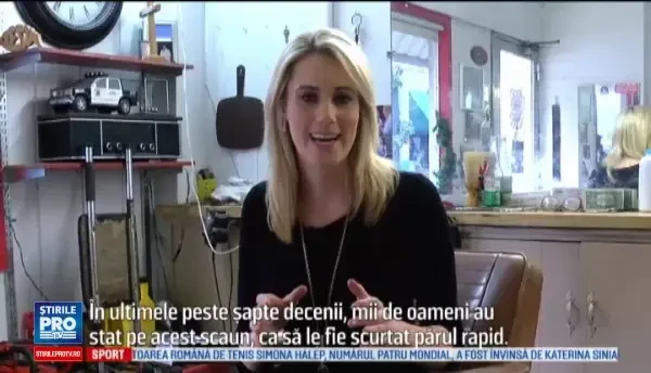 A implinit o suta de ani si inca merge la serviciu in fiecare zi. Cat costa un tuns la acest frizer din Statele Unite