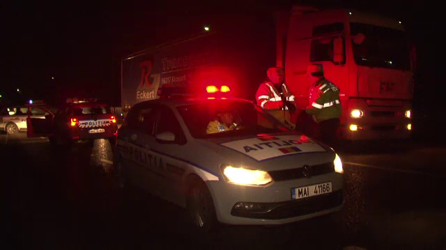 S-a speriat si a vrut sa fuga de un individ care l-ar fi amenintat, dar a murit calcat de masina