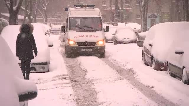Ninsoarea face primele victime. Bărbat decedat la Iași, pentru că ambulanța n-a ajuns la timp