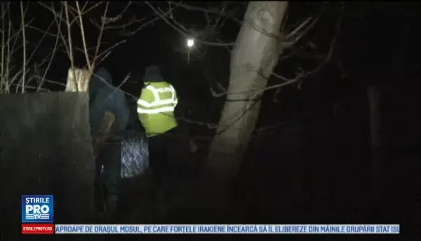 L-a primit la el in casa, dar dupa cateva pahare prietenul sau l-a omorat. Agresorul a asteptat politia in fata televizorului