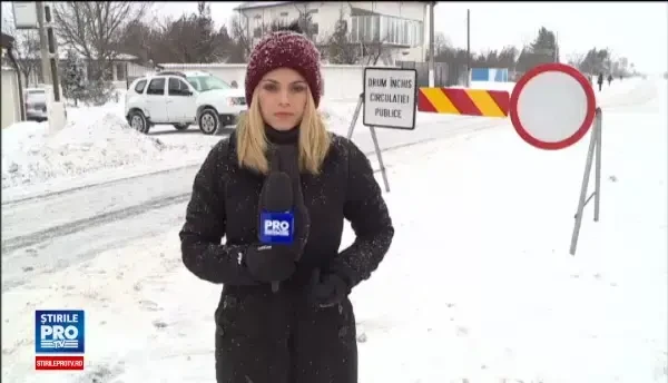 Soferi nervosi dupa ce DN2, care leaga Capitala de Moldova, a fost inchis din cauza viscolului.