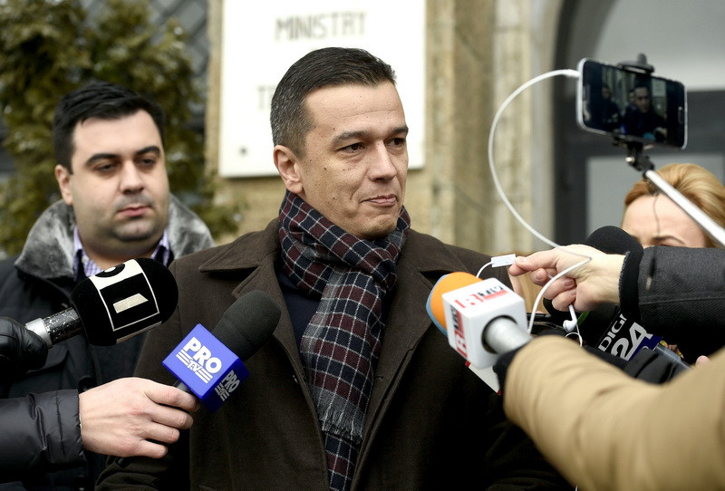 Reactia premierului dupa alertele de viscol si ger: Tratati fiecare caz de parca acolo sunt fiii, mamele, sotiile voastre