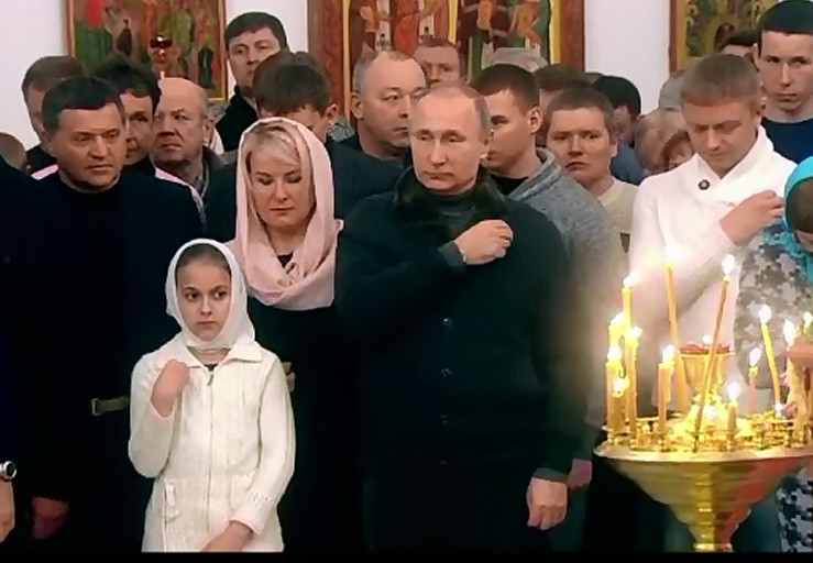 Vladimir Putin a ales sa mearga de Craciun la biserica din Nijni Novgorod. Cum a petrecut presedintele rus sarbatorile