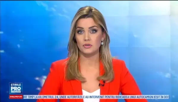 O soferita a intrat cu masina intr-un restaurant din statul Michigan. Momentul a fost surprins de o camera de supraveghere